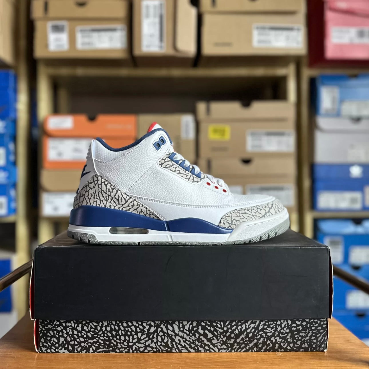 Preloved Air Jordan 3 - True Blue 2016 (UK 8)