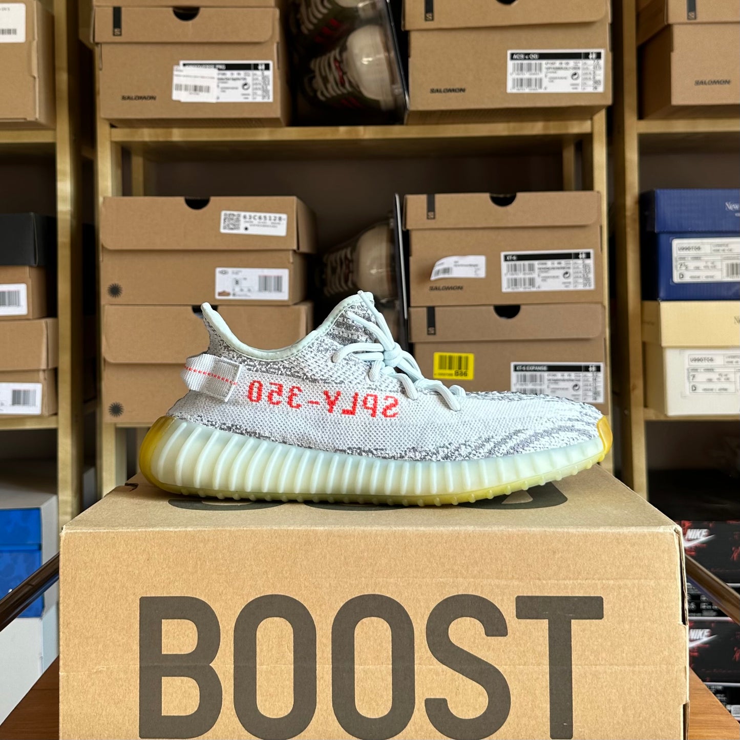 Preloved Yeezy 350V2 - Blue Tint (UK 8)