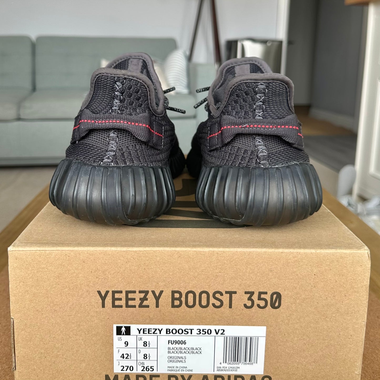 Preloved Yeezy Boost 350V2 - Black Non Reflective (UK 8.5)