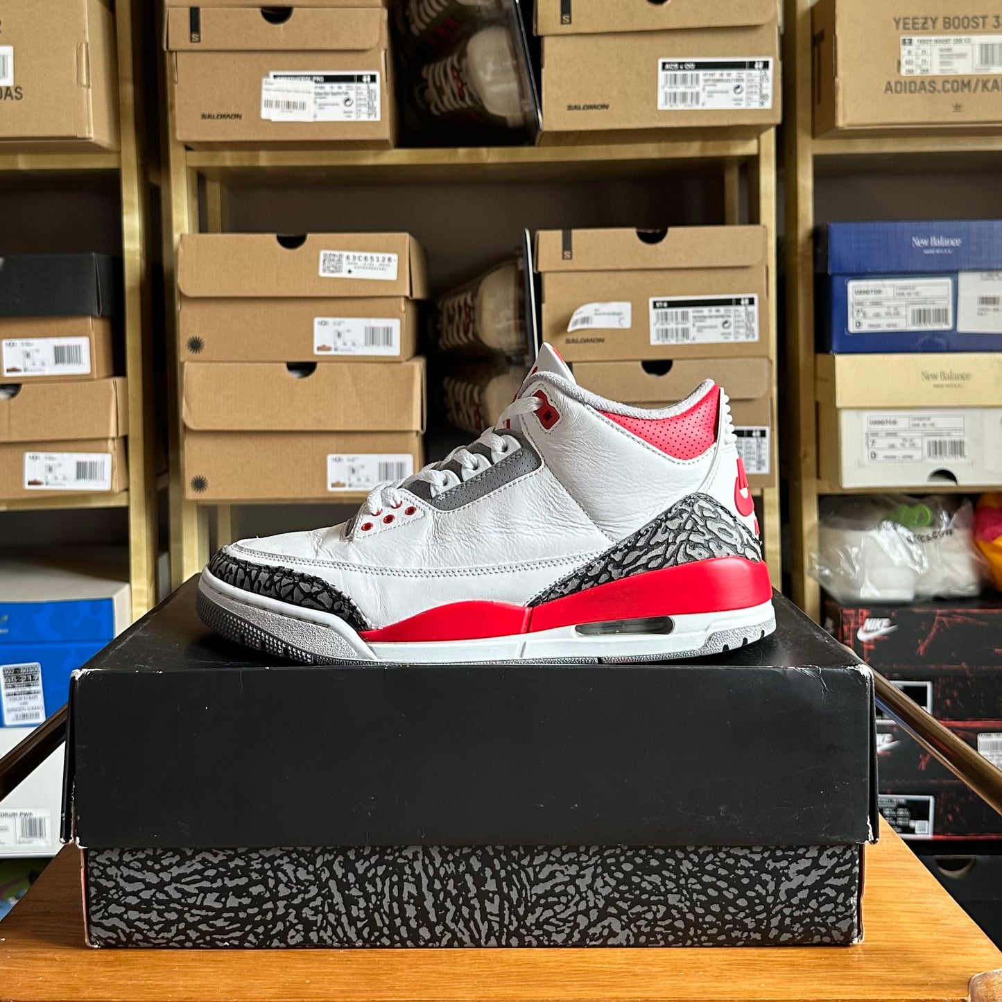 Preloved Air Jordan 3 - Fire Red 2022 (UK 8)