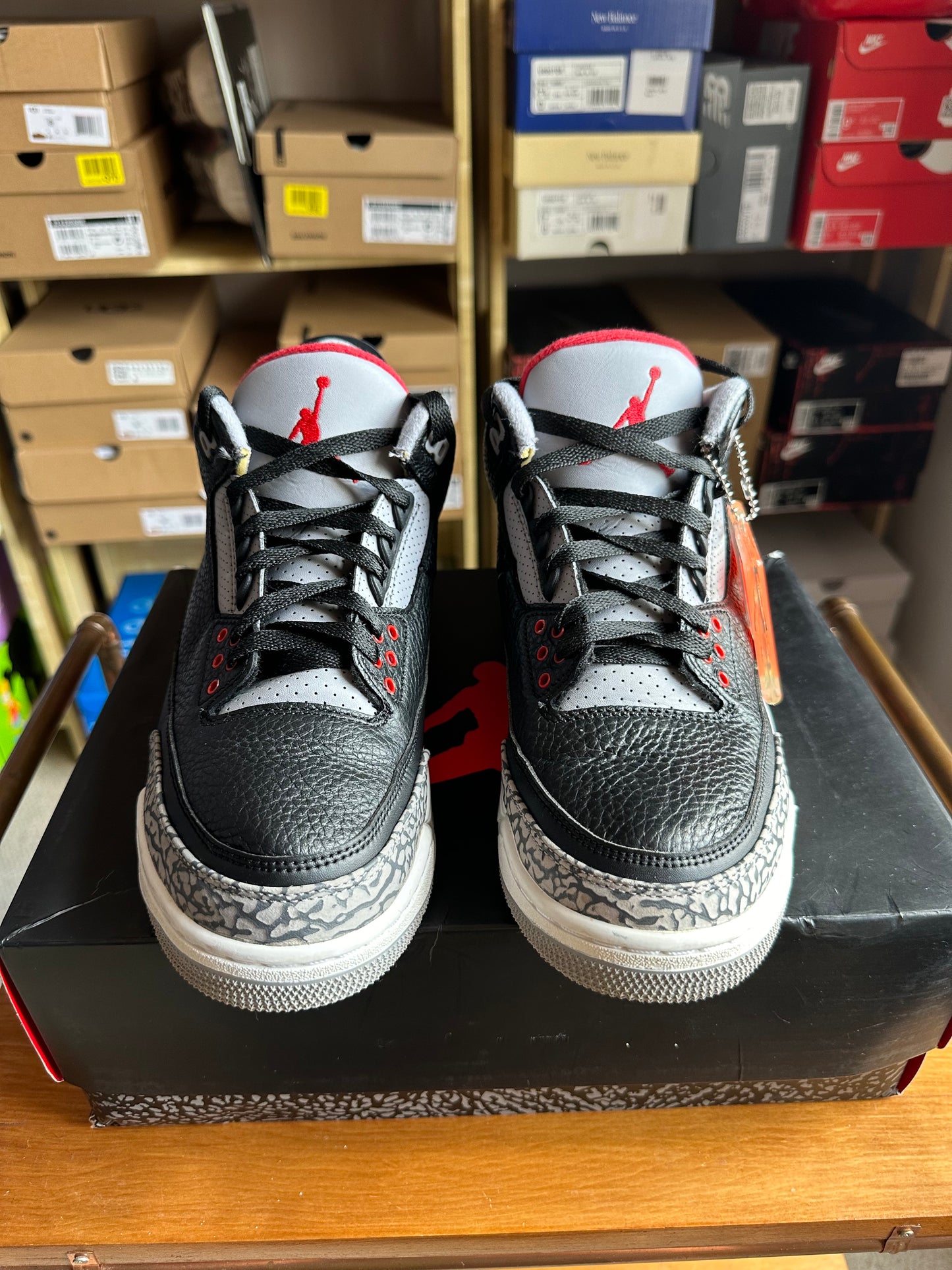 Preloved Air Jordan 3 Retro OG - Black Cement (UK 8)