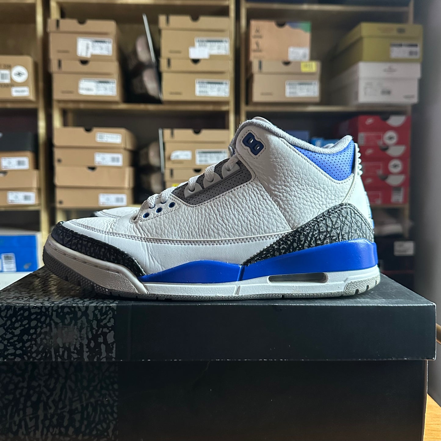Preloved Air Jordan 3 Retro - Racer Blue (UK 8)
