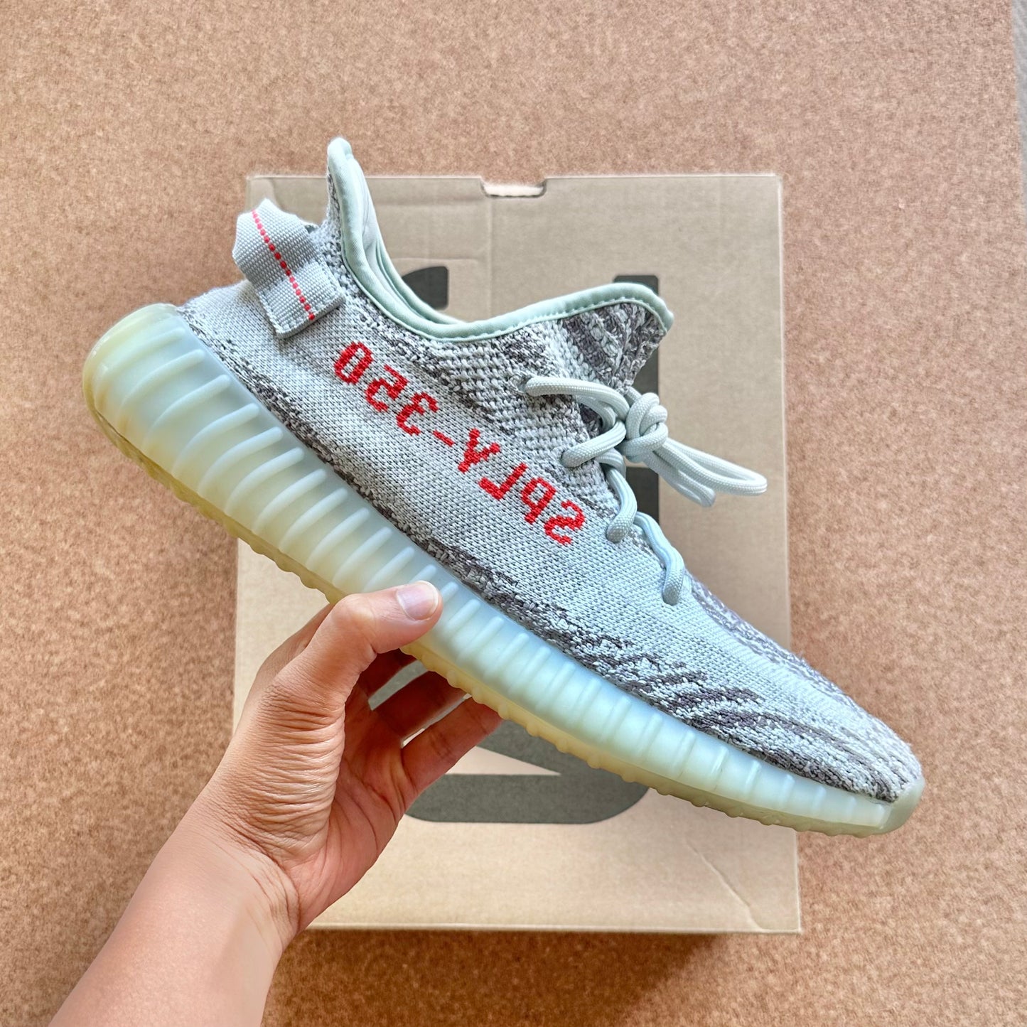 Preloved Yeezy 350V2 - Blue Tint (UK 9)