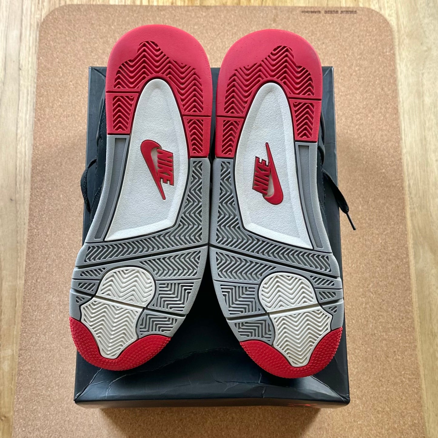 Preloved Air Jordan 4 - Bred 2019 (UK 8)