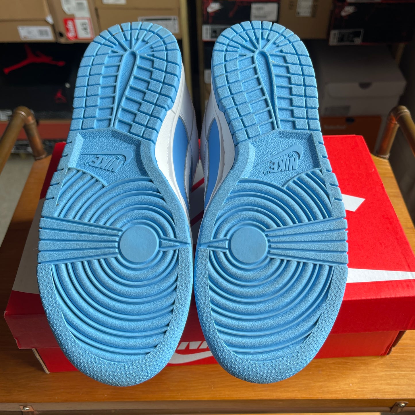 Preloved Nike Dunk Low (W) ESS - Reverse UNC (UK 3.5)