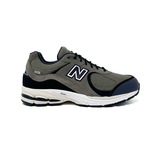 New Balance 2002R - Gore-Tex Khaki