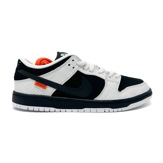 Nike SB Dunk Low - Tightbooth