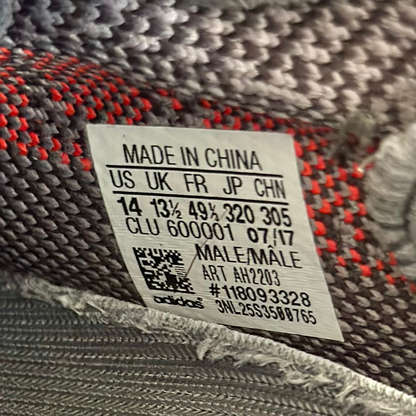 Preloved Yeezy Boost 350V2 - Beluga 2.0 (UK 13.5)