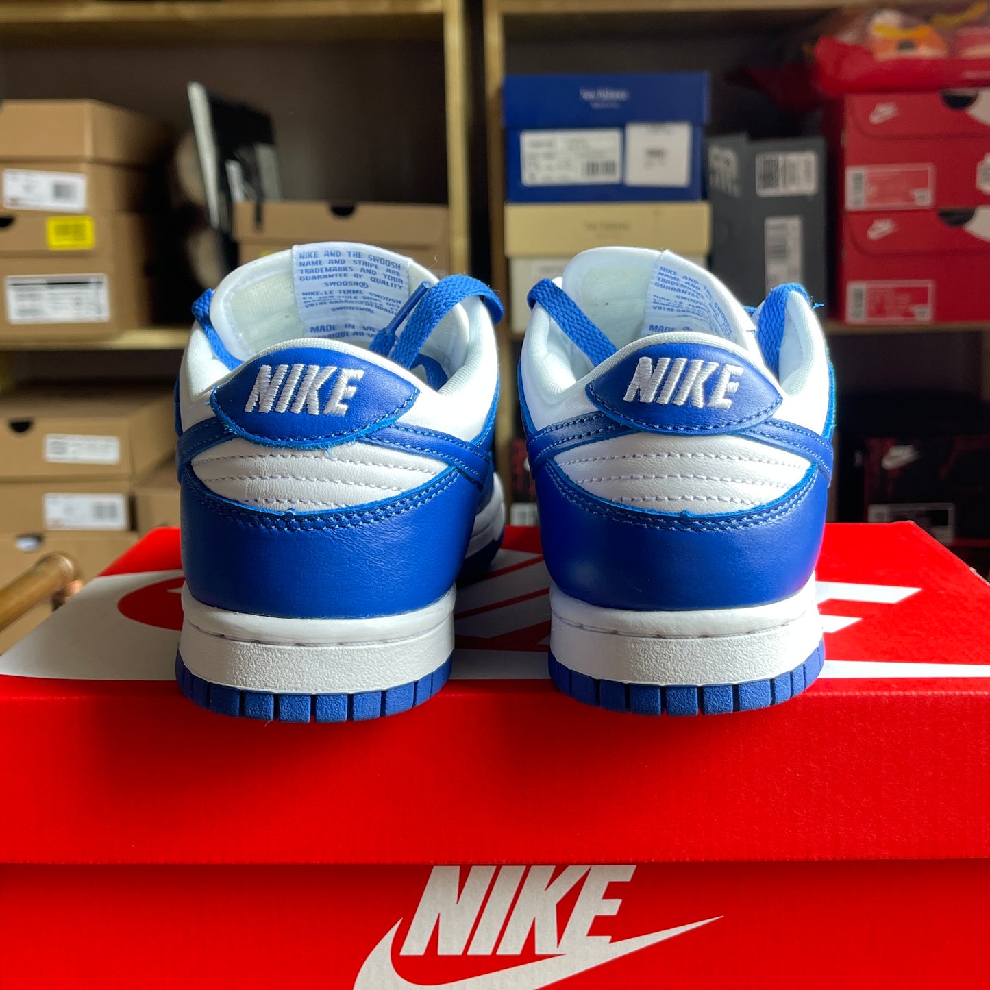 Preloved Nike Dunk Low SP - Kentucky (UK 3.5)