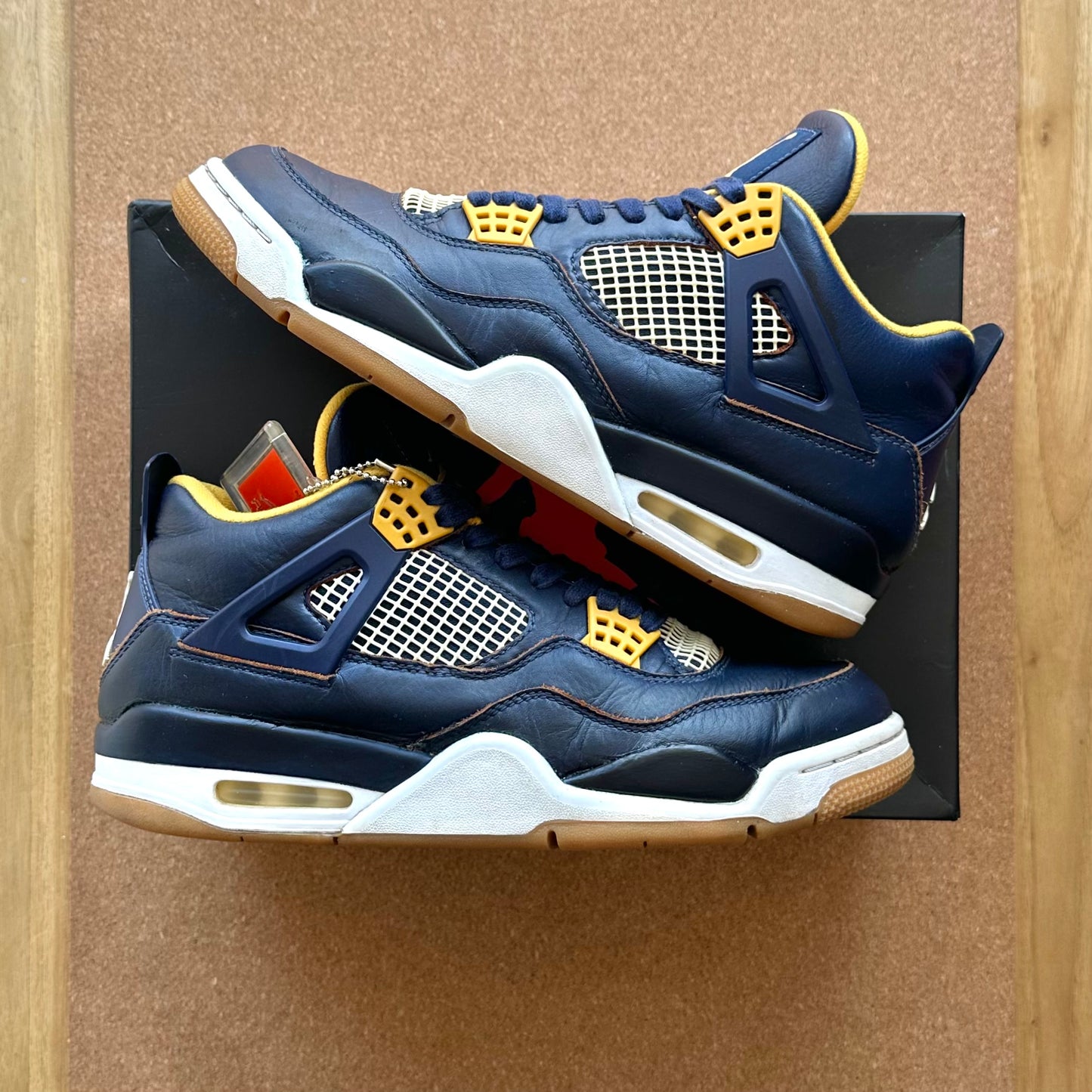 Preloved Air Jordan 4 Retro - Dunk From Above (UK 9.5)