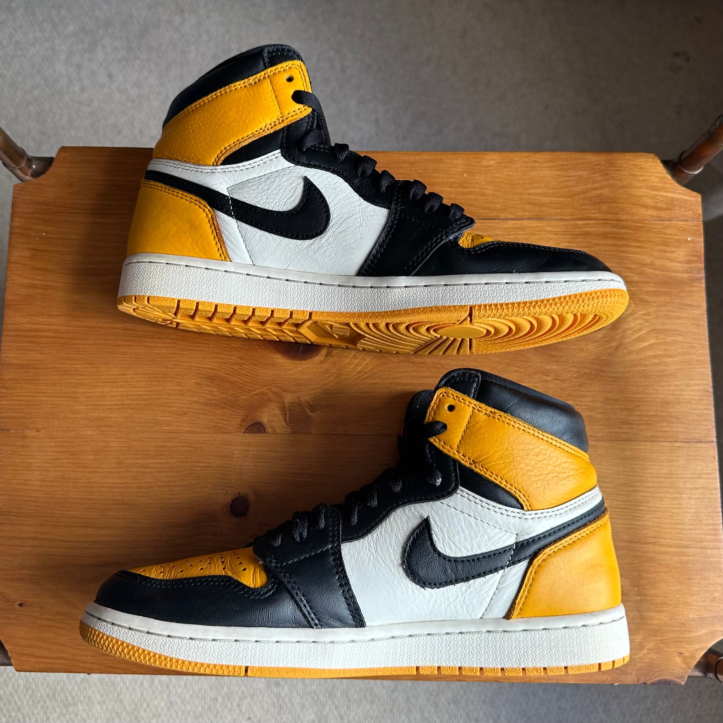 Preloved Air Jordan 1 Retro High OG - Taxi (UK 7.5) - No Box