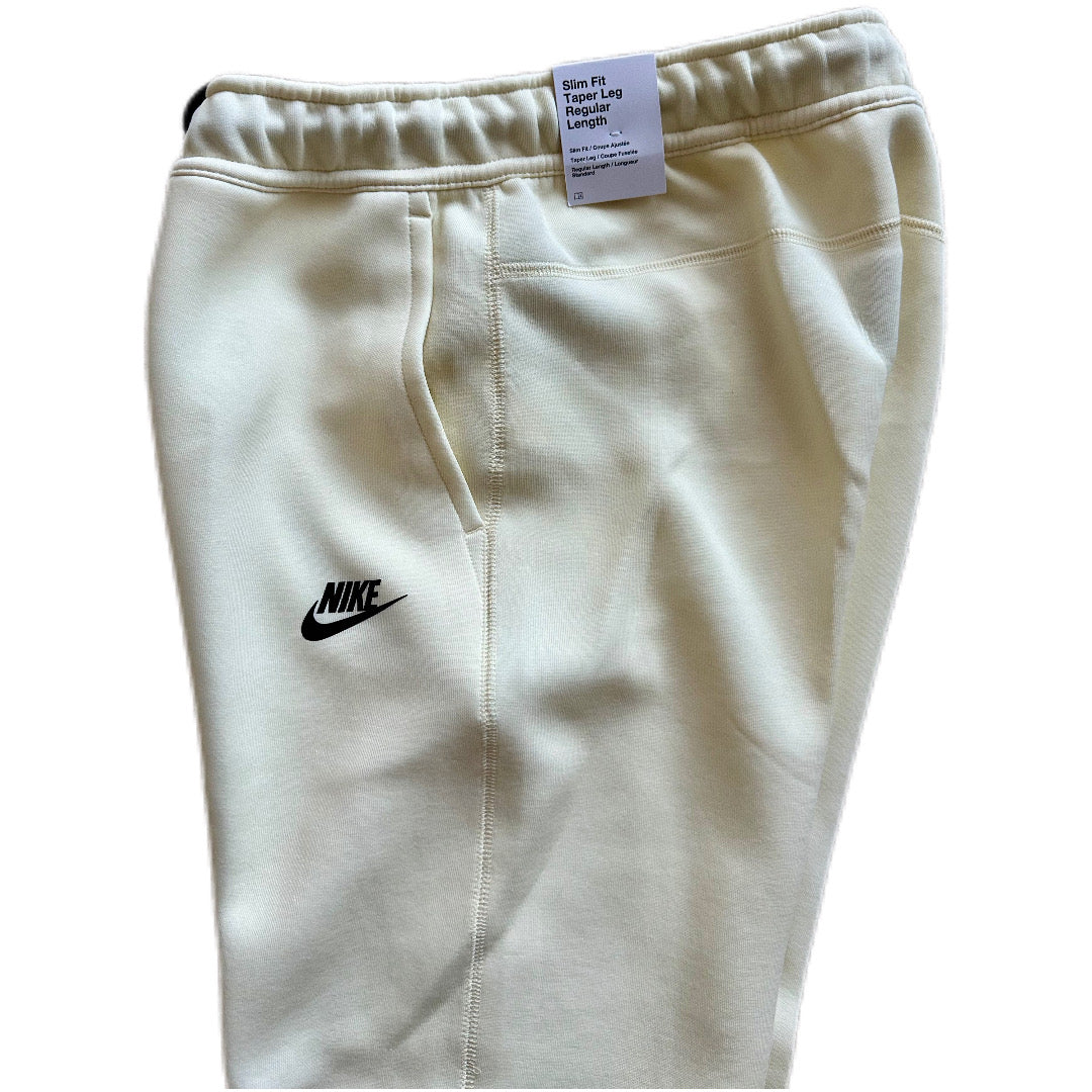 Nike Sportswear Full-Zip Tech Fleece - Coconut Milk