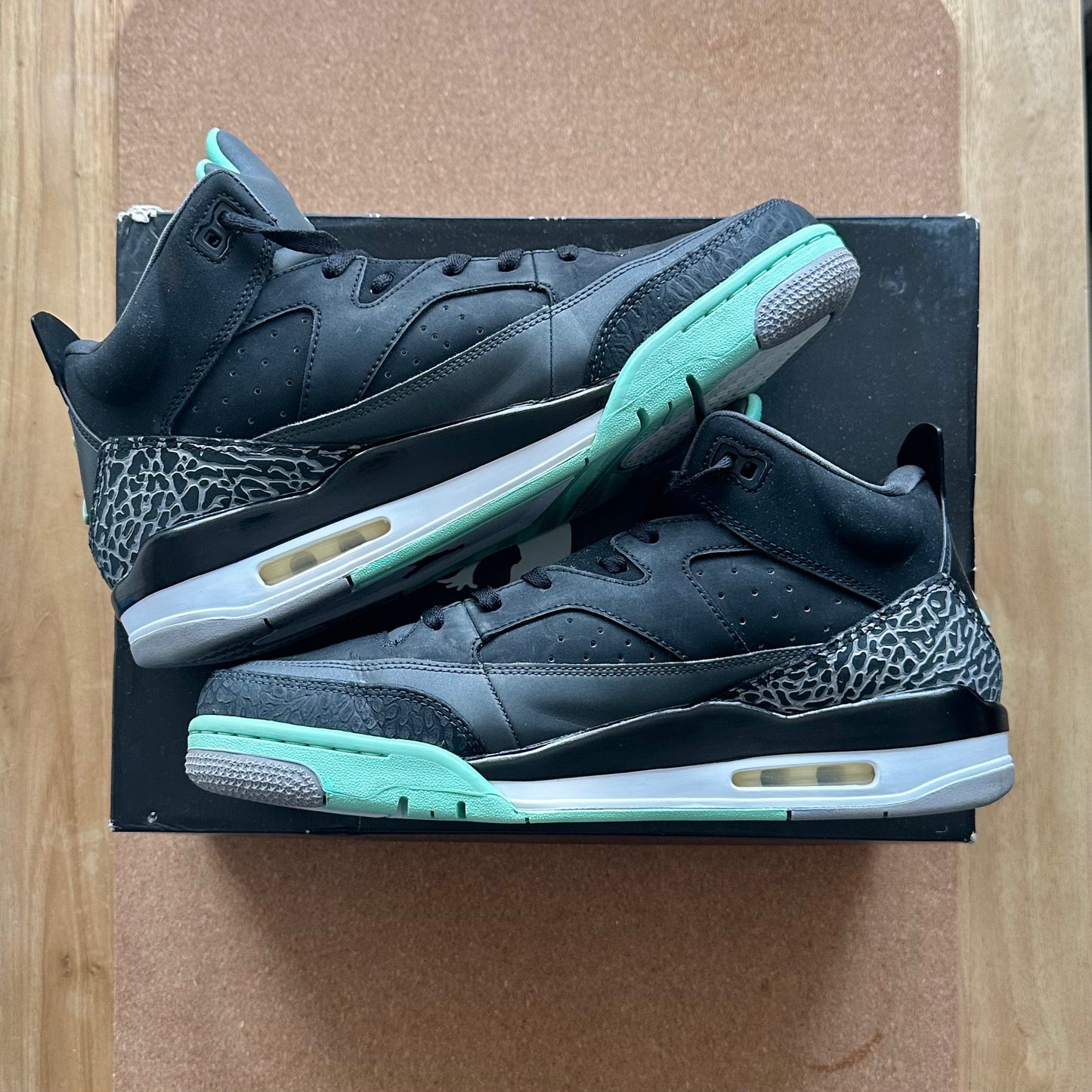 UK 11 - Air Jordan Son Of Mars - Green Glow