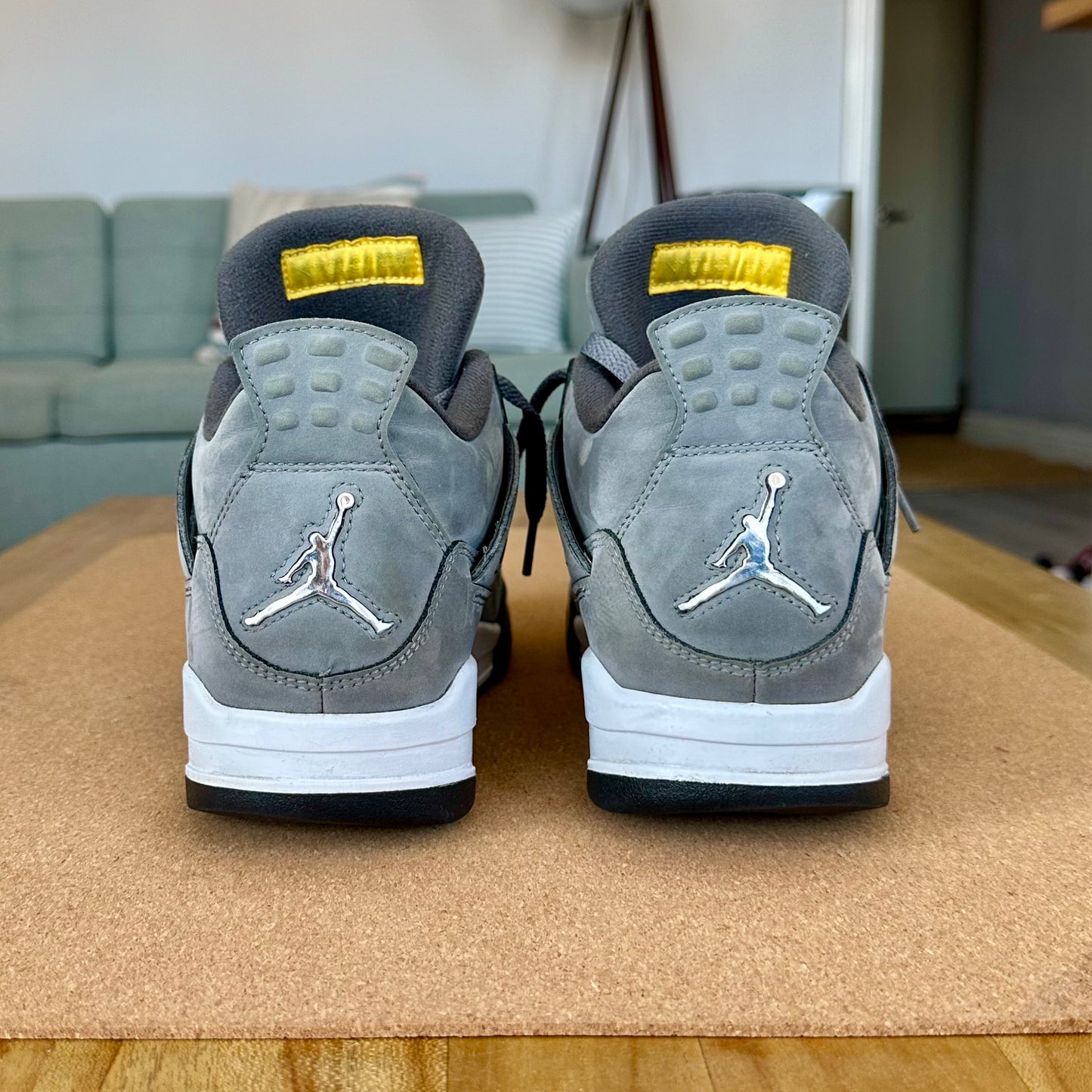 Preloved - Air Jordan 4 Retro - Cool Grey (UK 6 - EU 40)