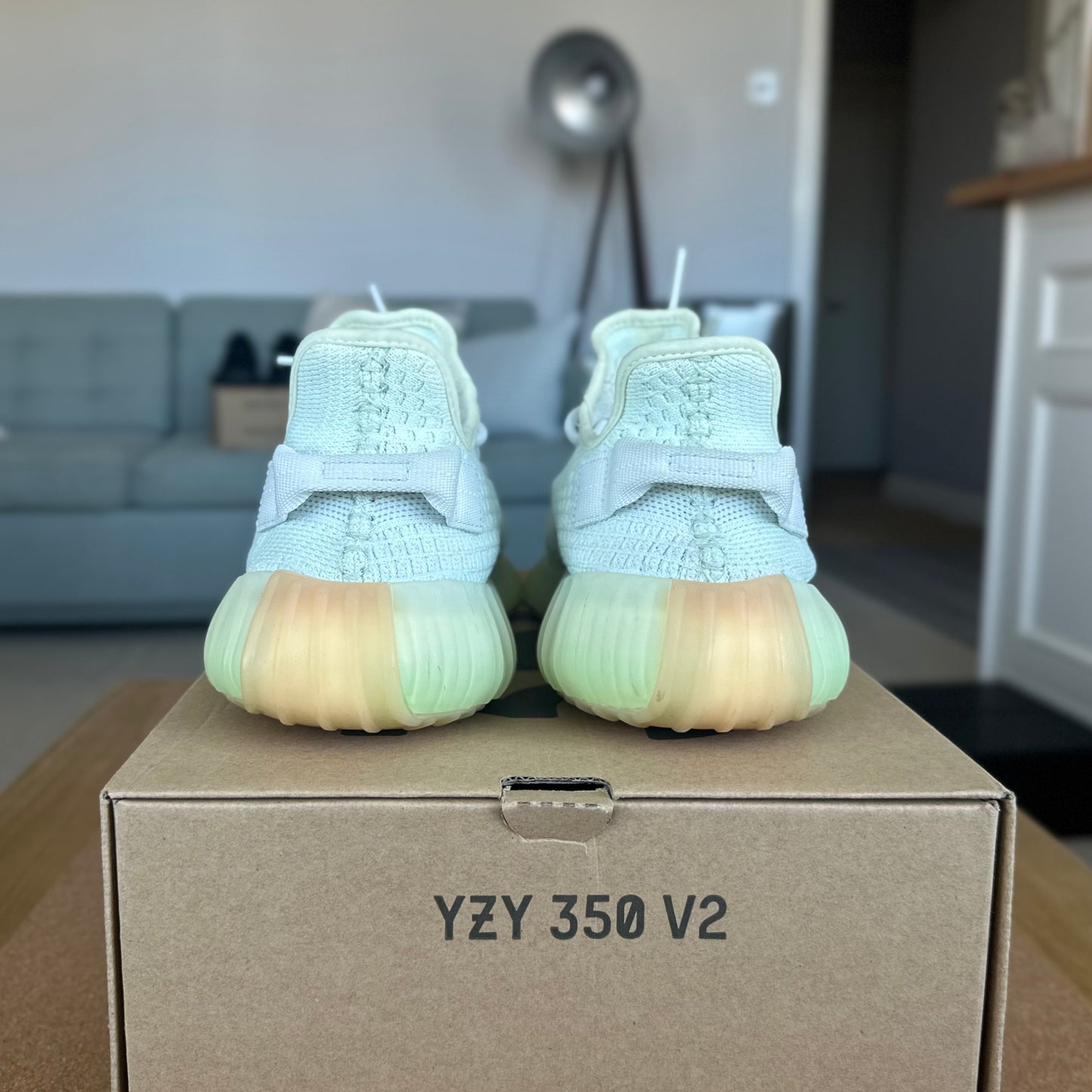 Preloved Yeezy Boost 350V2 - Hyperspace (UK 8.5)