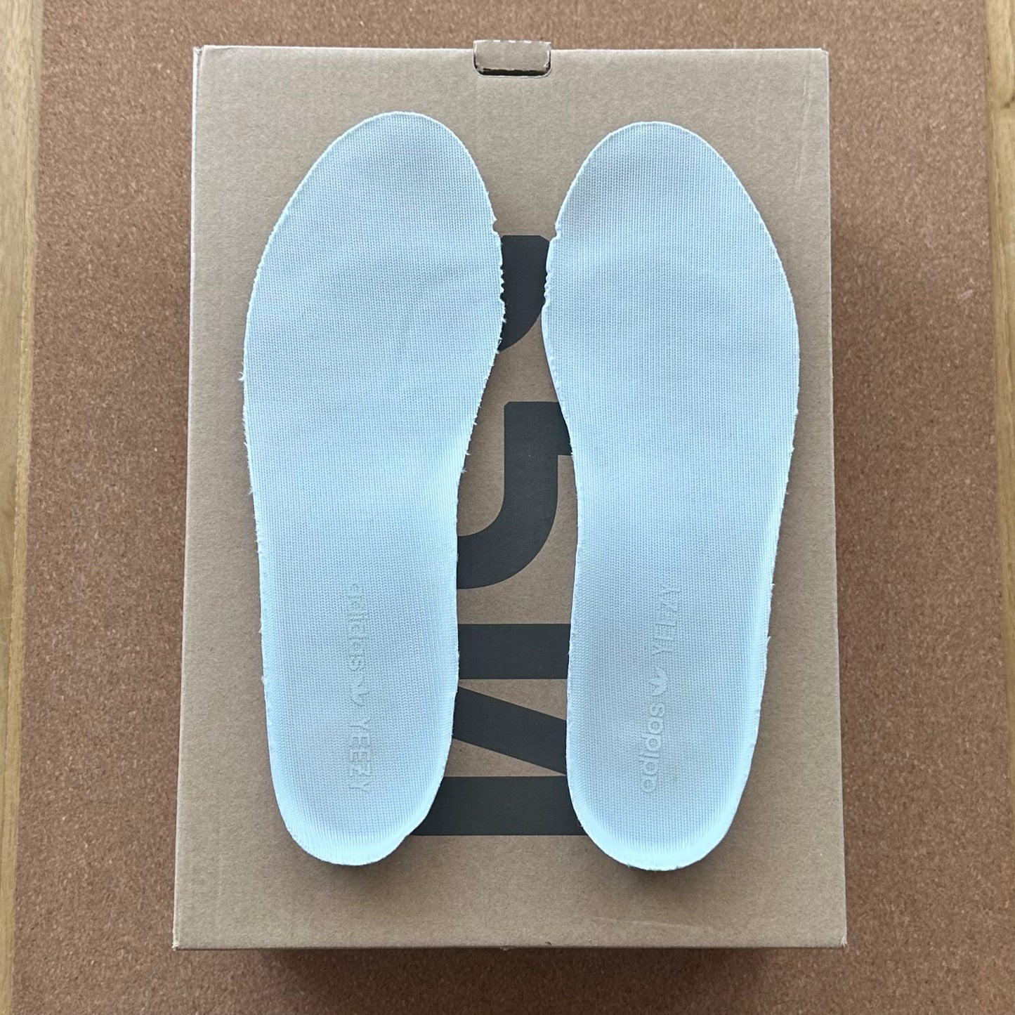 Preloved Yeezy Boost 350V2 - Hyperspace (UK 8.5)