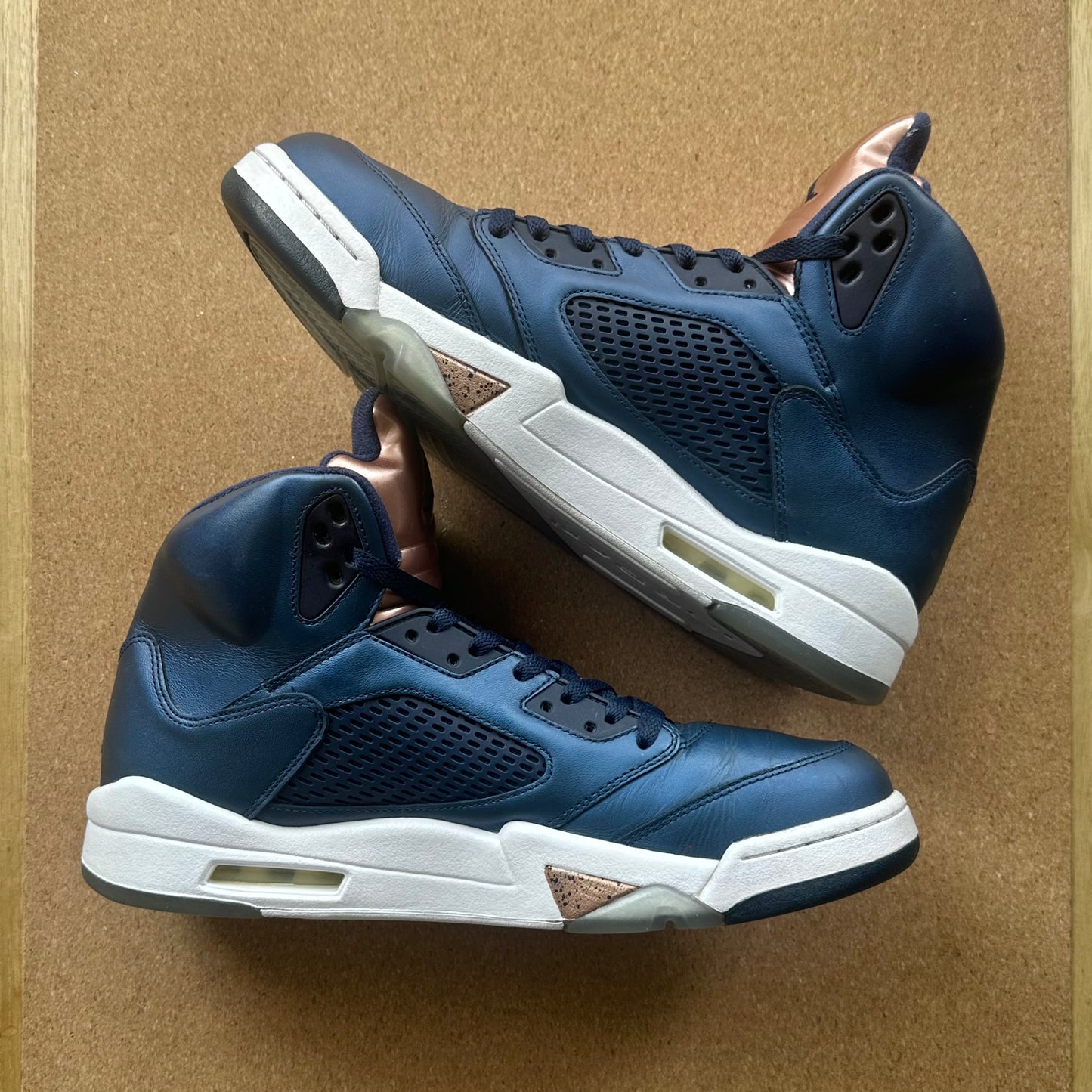 Preloved Air Jordan 5 Retro - Bronze (UK 11)