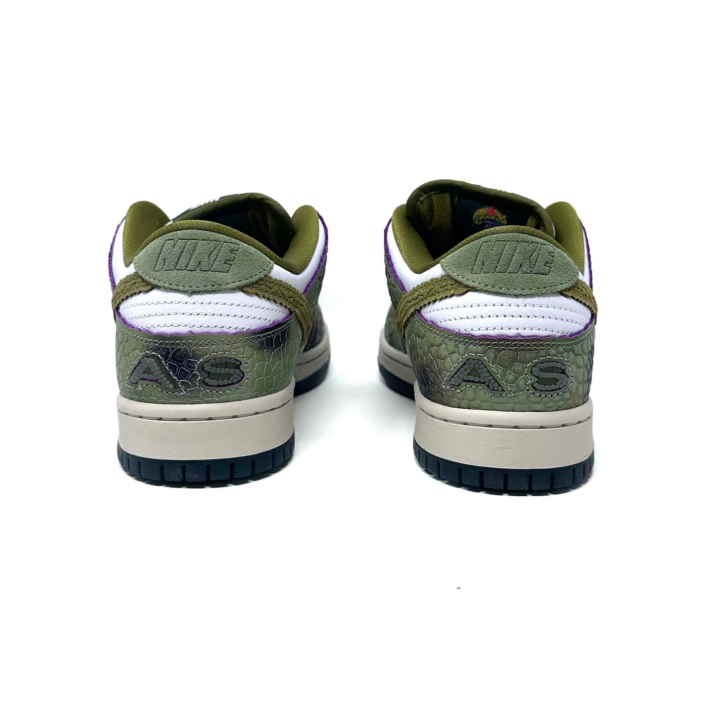 Nike SB Dunk x Alexis Sablone - Chameleon