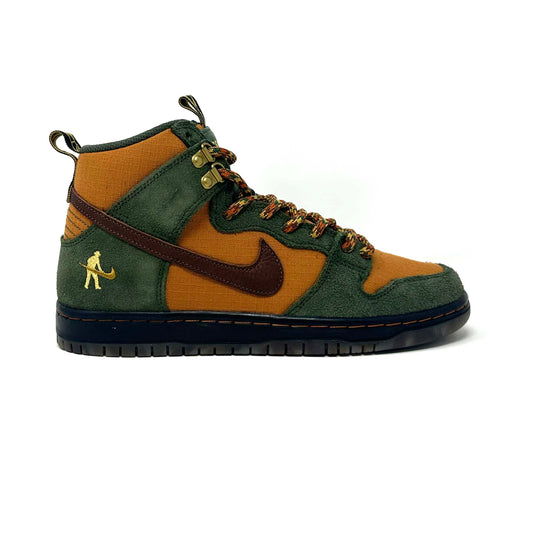 Nike x Pass~Port SB Dunk High QS - Workboot Green