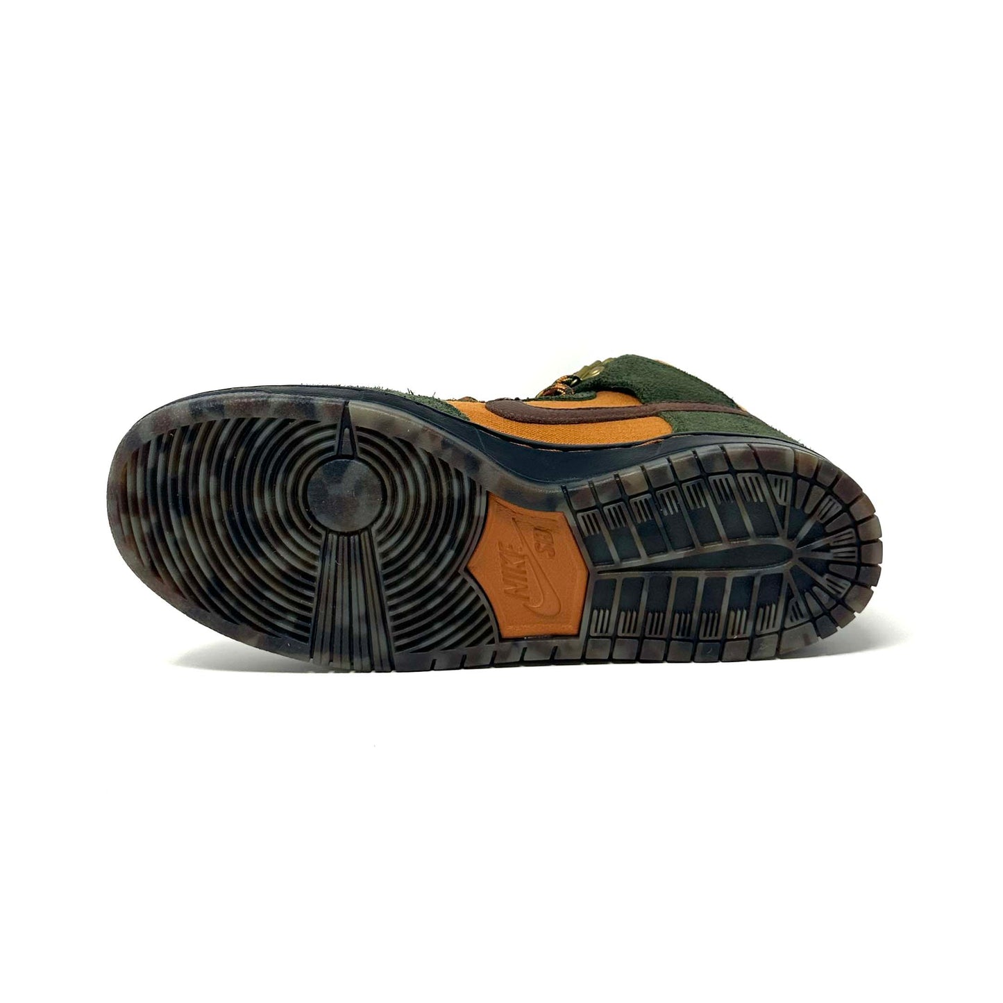 Nike x Pass~Port SB Dunk High QS - Workboot Green