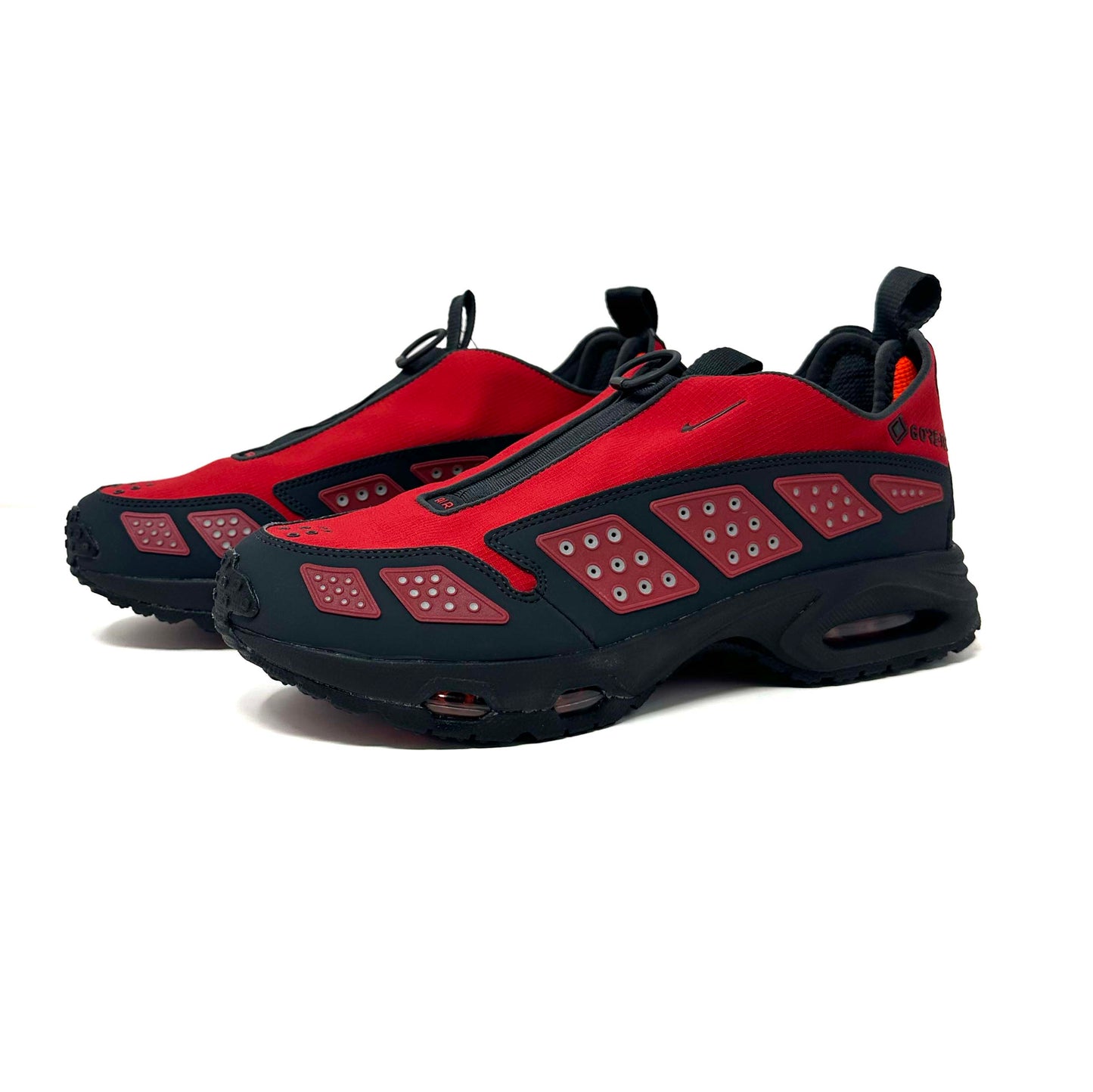 Nike Air Max SNDR Gore-Tex (W) - Hyper Crimson