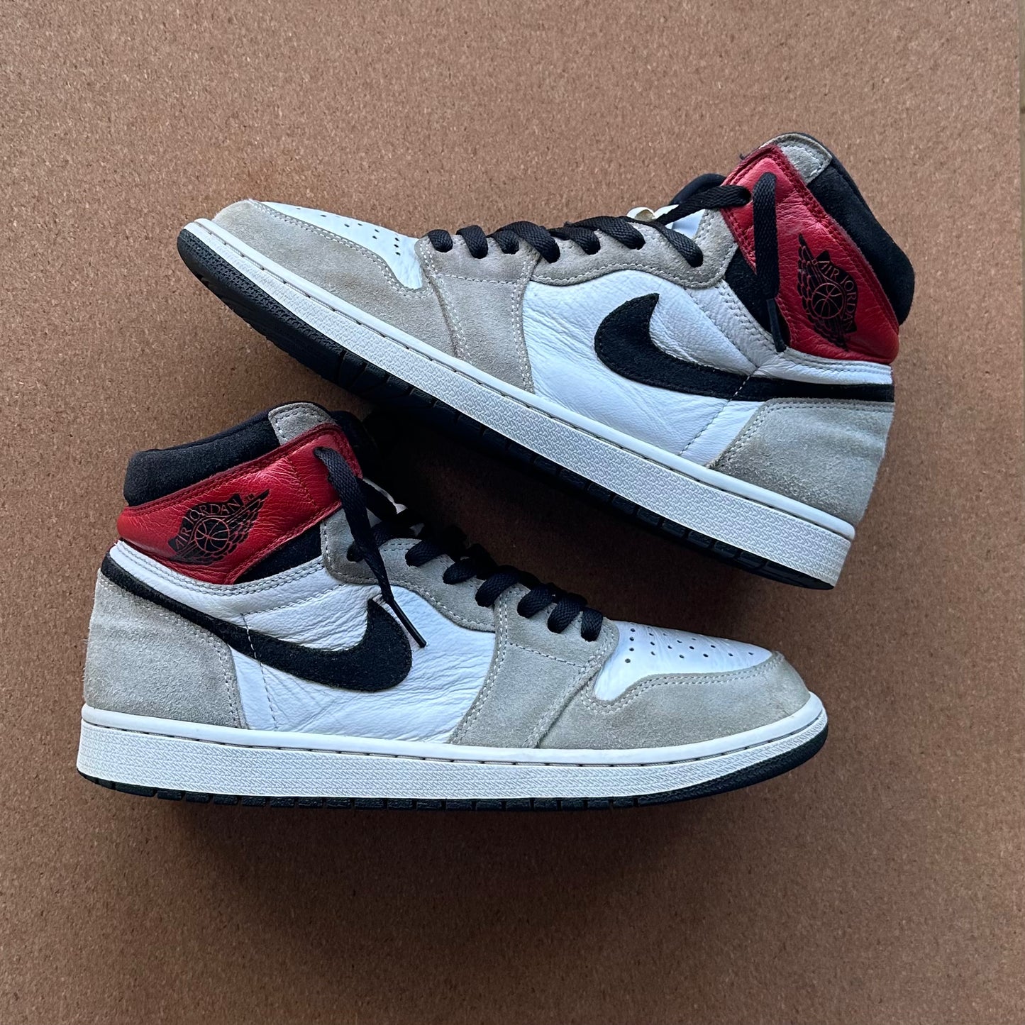 Preloved Air Jordan 1 Retro High OG - Light Smoke Grey (UK 9)
