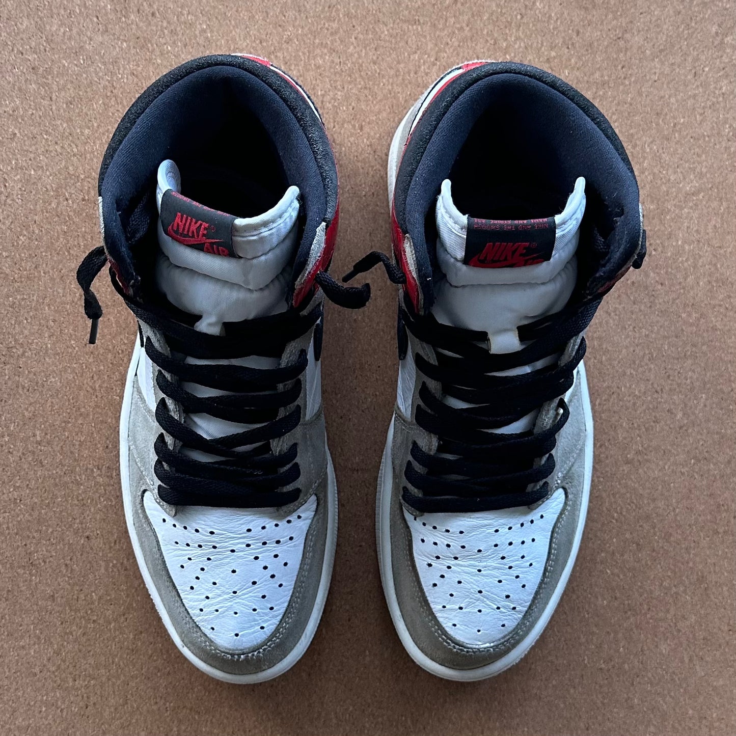 Preloved Air Jordan 1 Retro High OG - Light Smoke Grey (UK 9)