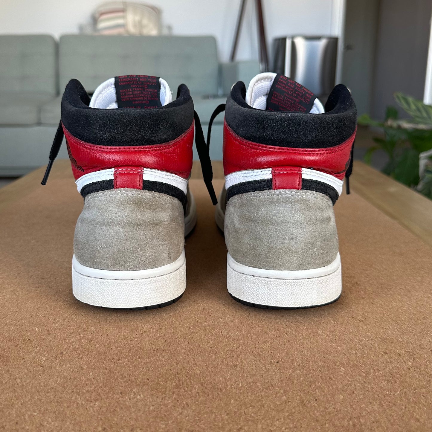 Preloved Air Jordan 1 Retro High OG - Light Smoke Grey (UK 9)