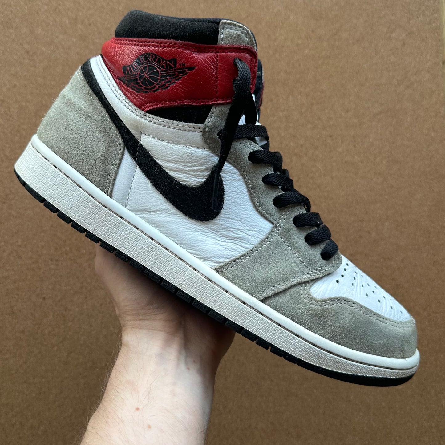Preloved Air Jordan 1 Retro High OG - Light Smoke Grey (UK 9)