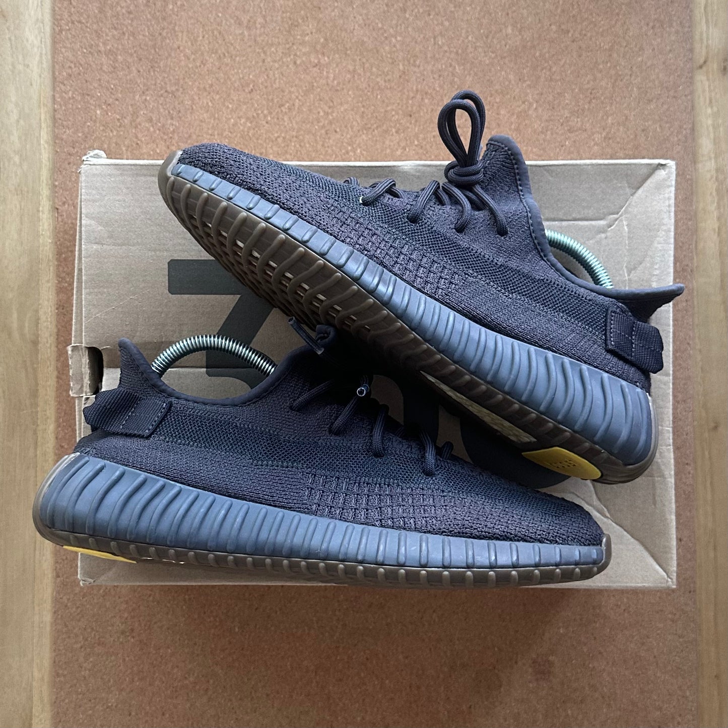 Preloved Yeezy Boost 350V2 - Cinder (UK 8.5)