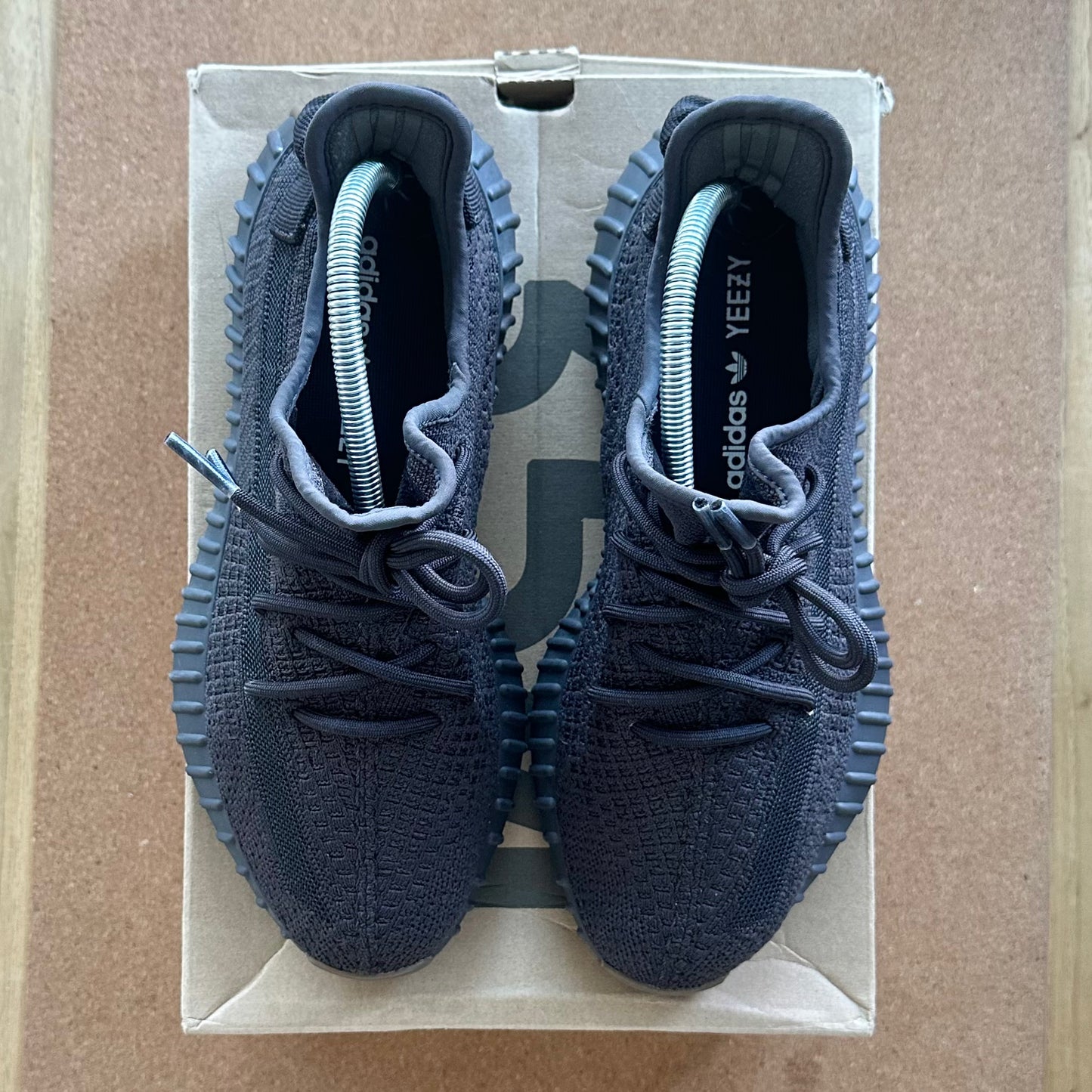 Preloved Yeezy Boost 350V2 - Cinder (UK 8.5)