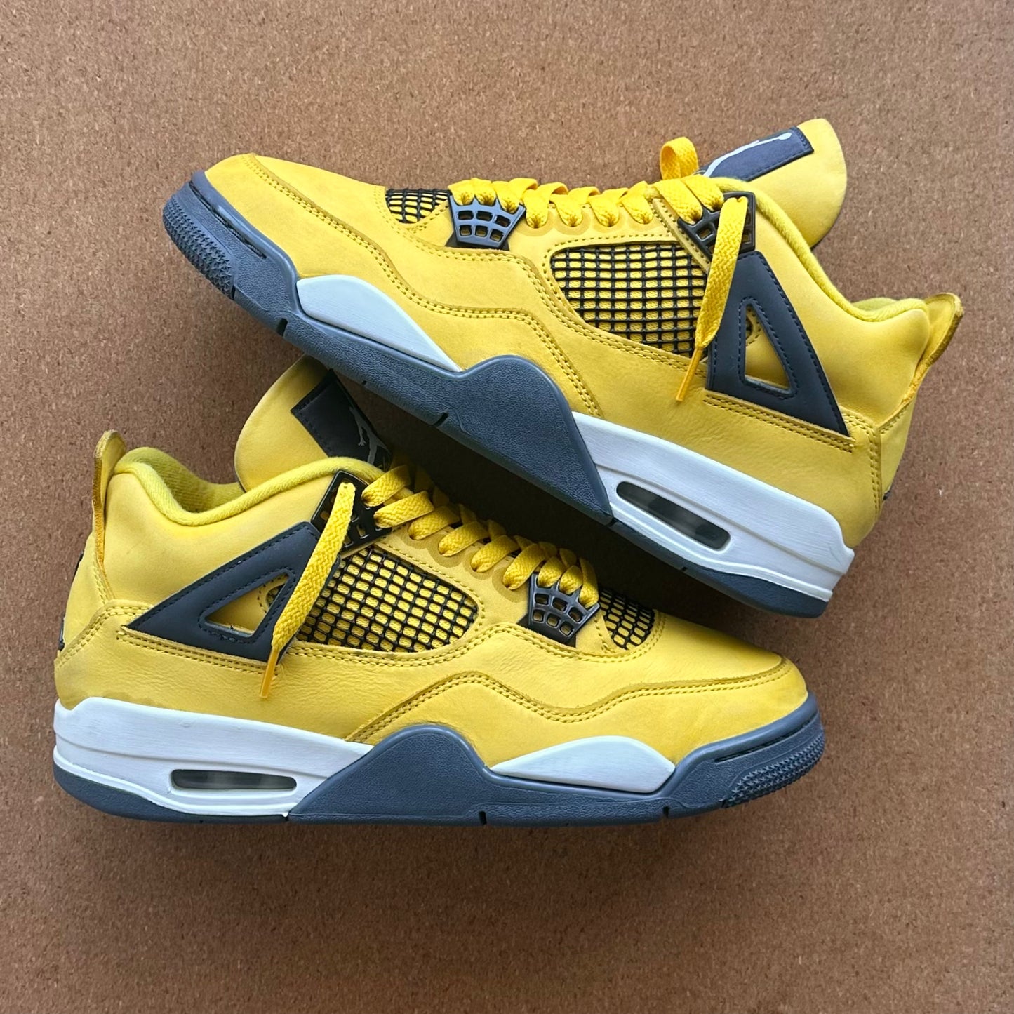Preloved Air Jordan 4 Retro Mid - Lightning 2021 (UK 8)