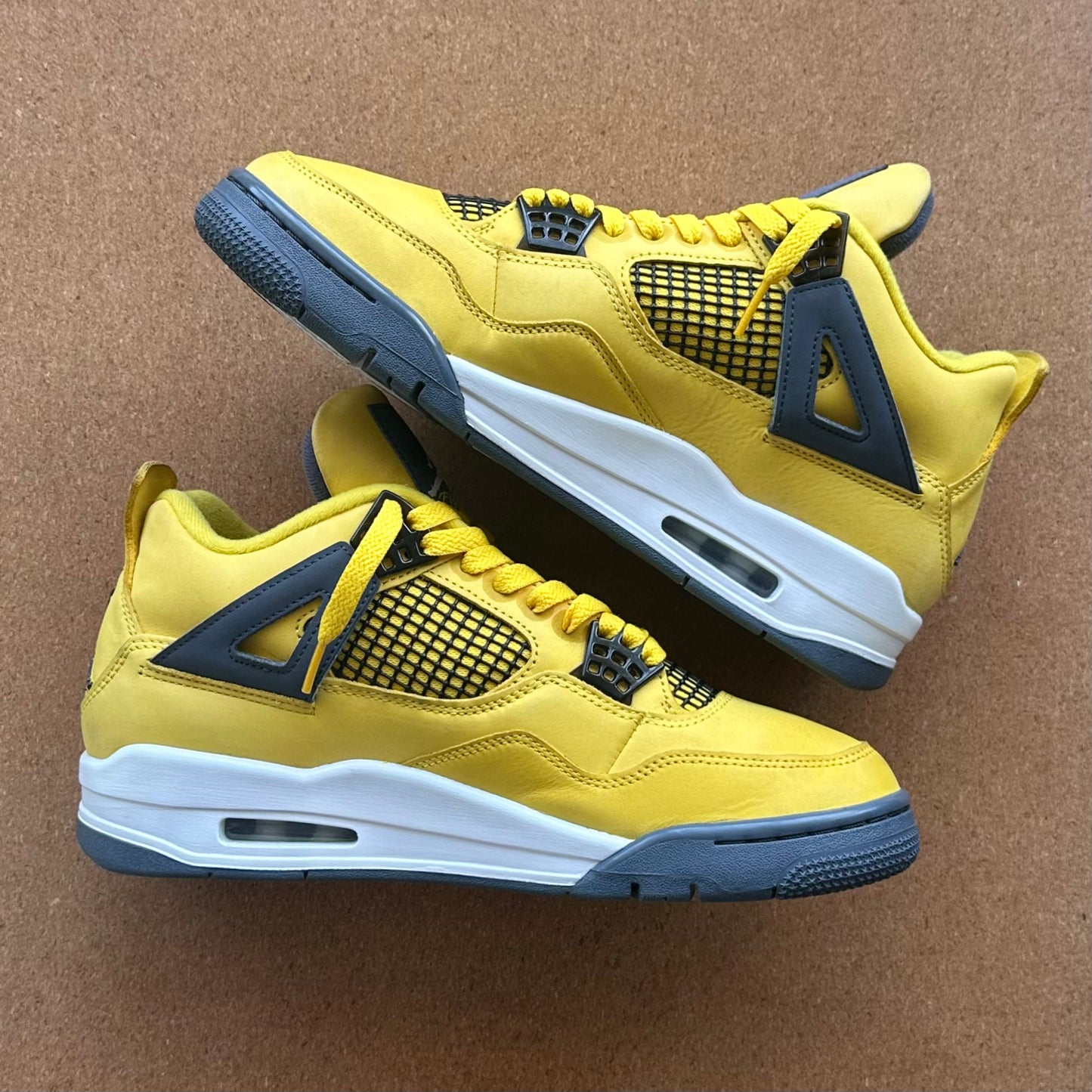 Preloved Air Jordan 4 Retro Mid - Lightning 2021 (UK 8)