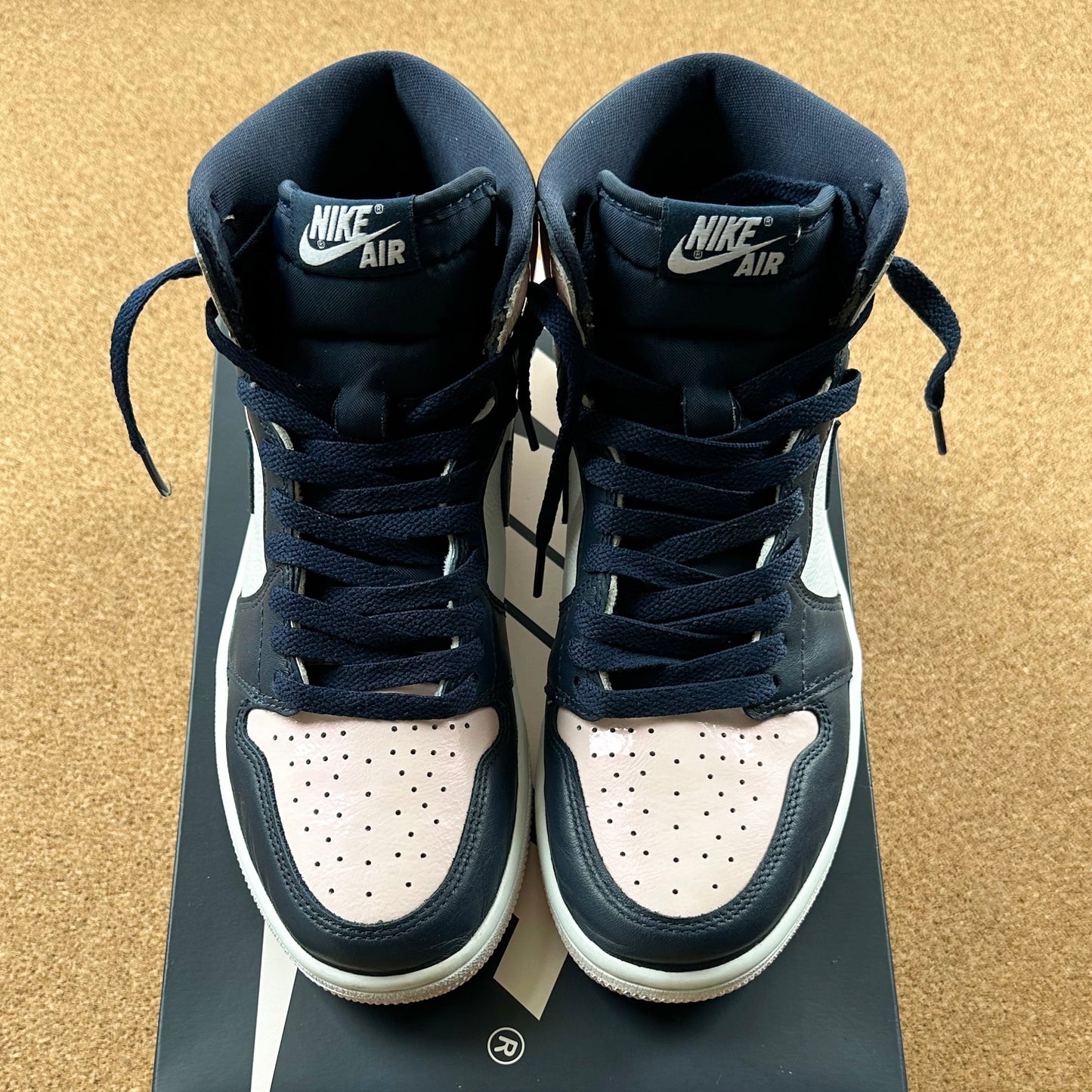 UK 6 - Air Jordan 1 Retro High OG (W) - Atmosphere 'Bubblegum'