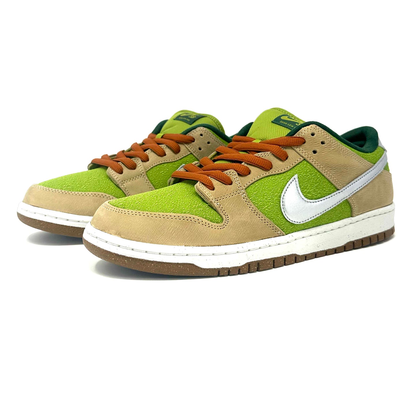 Nike SB Dunk Low - Trocadero Gardens