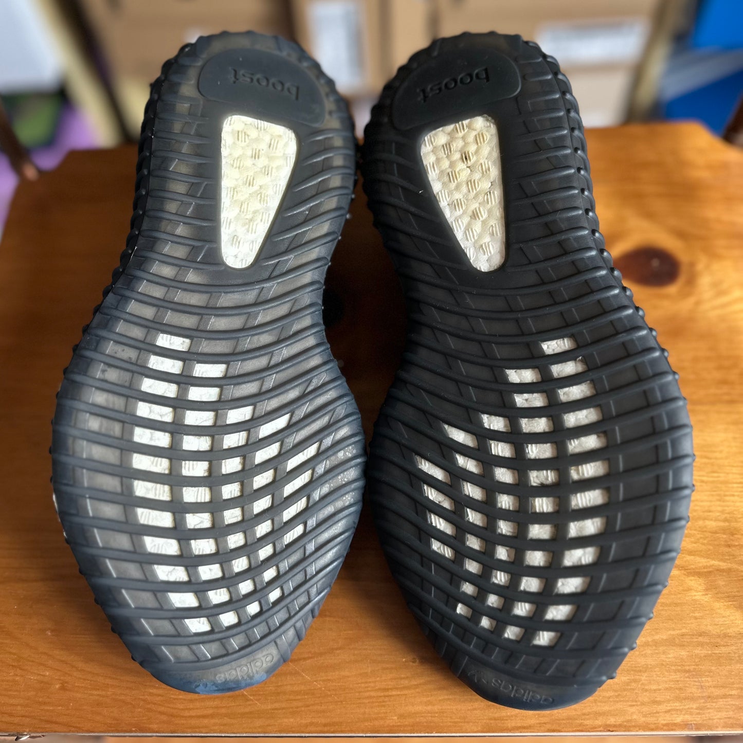 Preloved Yeezy Boost 350V2 - Bred (UK 8) - No Box