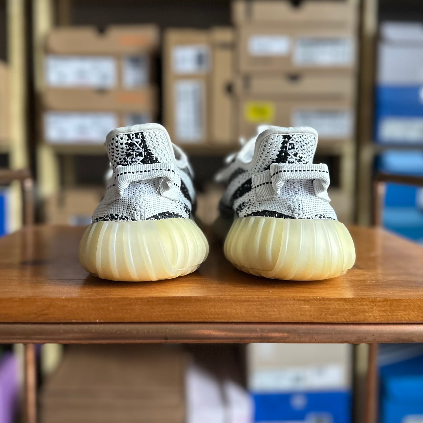 Preloved Yeezy Boost 350V2 - Zebra (UK 6) - No Box
