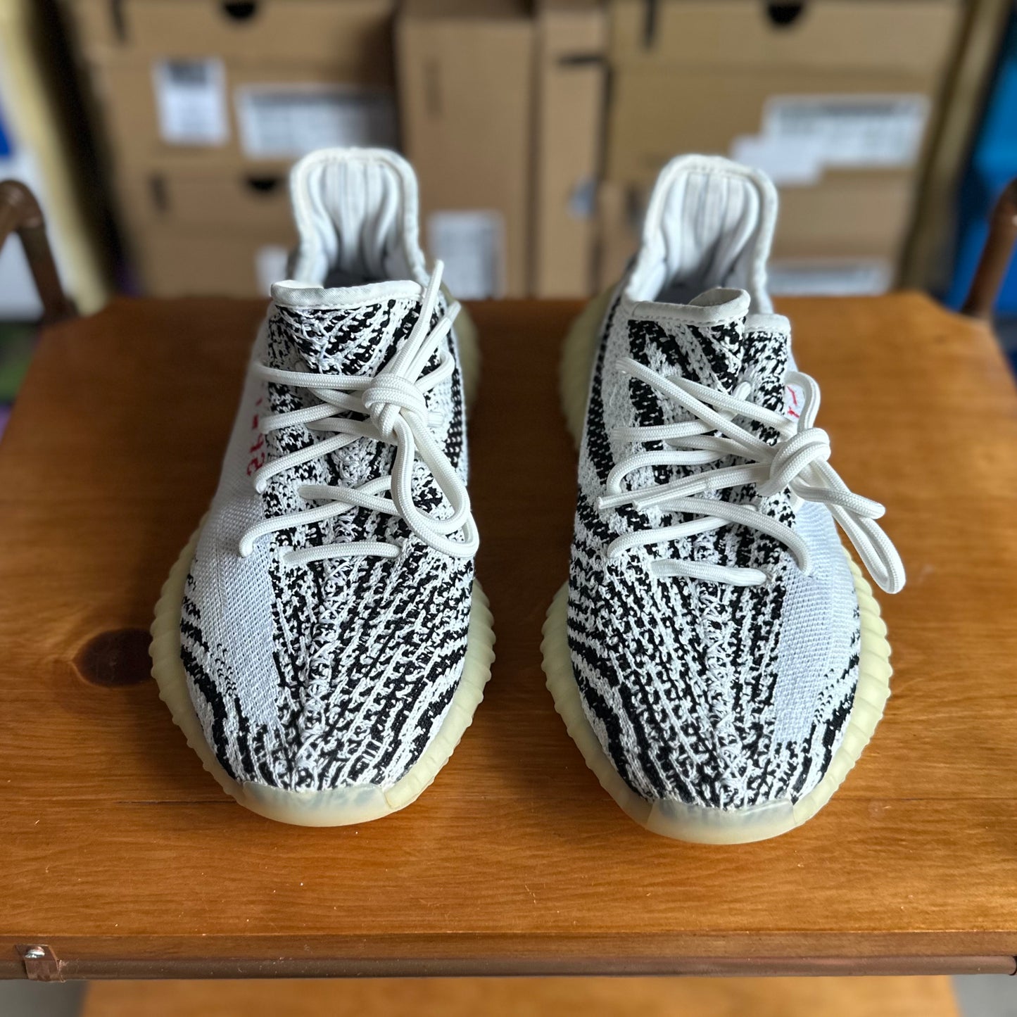 Preloved Yeezy Boost 350V2 - Zebra (UK 6) - No Box