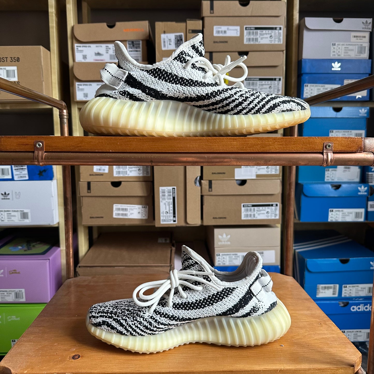 Preloved Yeezy Boost 350V2 - Zebra (UK 6) - No Box