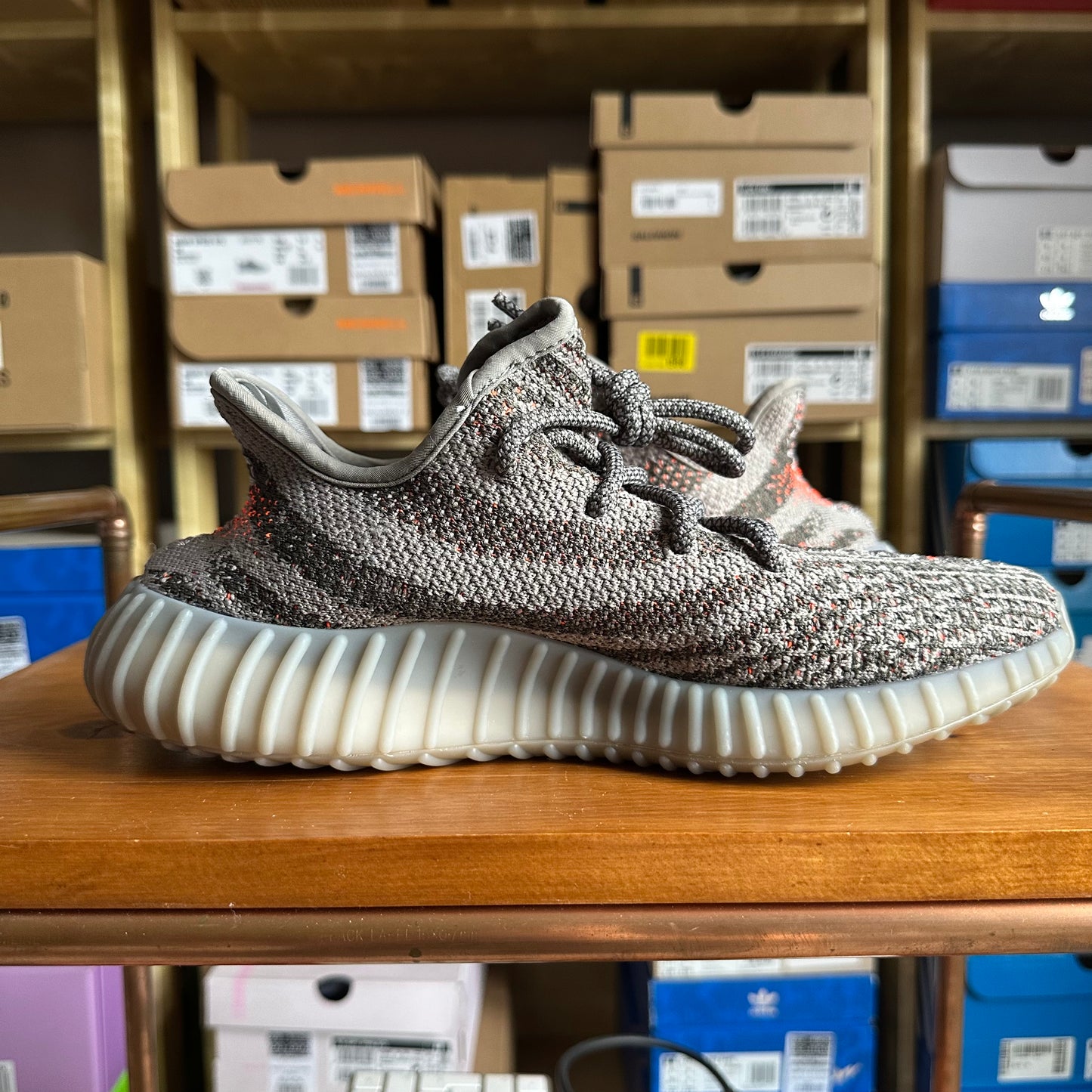 Preloved Yeezy Boost 350V2 - Beluga Reflective (UK 7.5) - No Box
