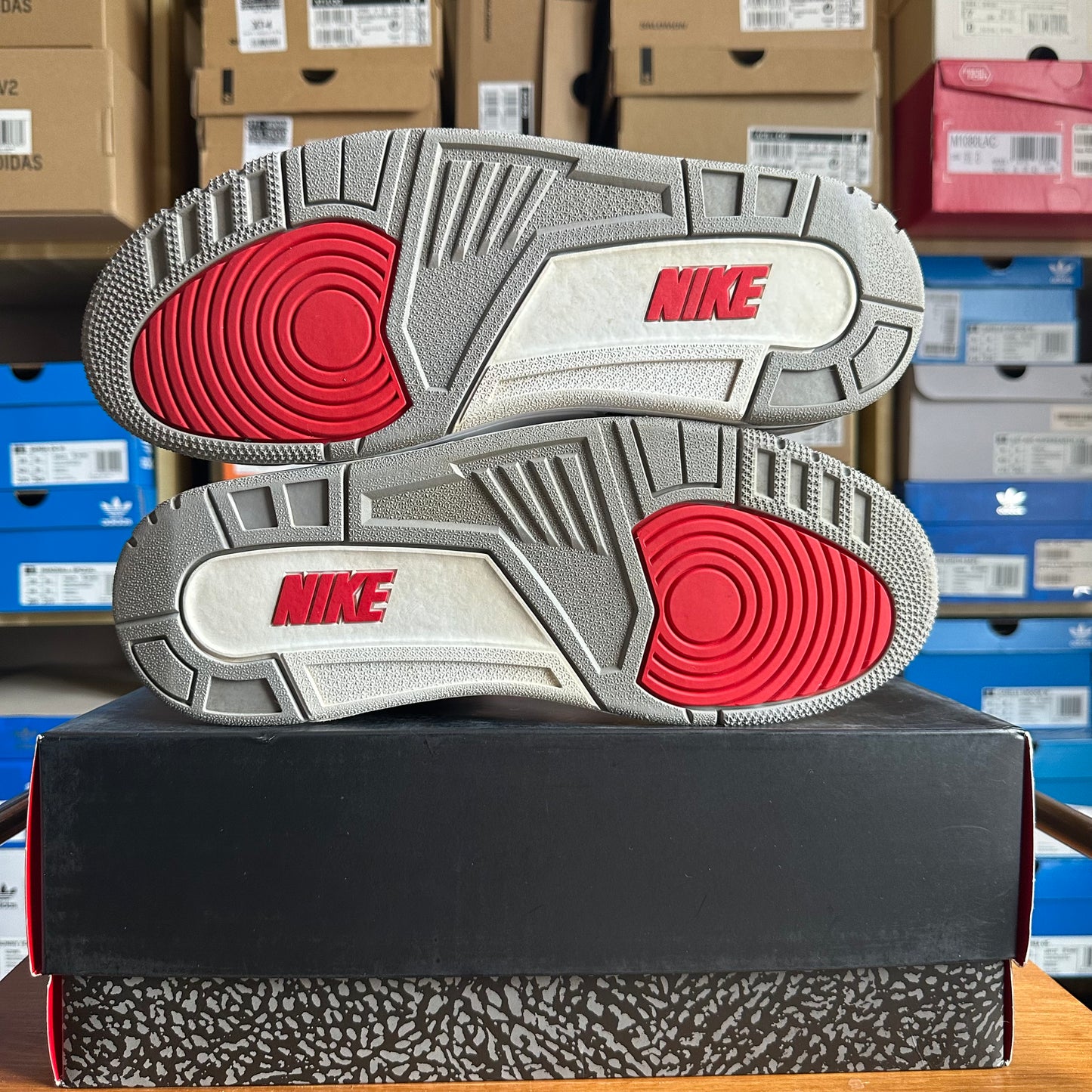 Preloved Air Jordan 3 Retro OG - Black Cement 2018 (UK 9)