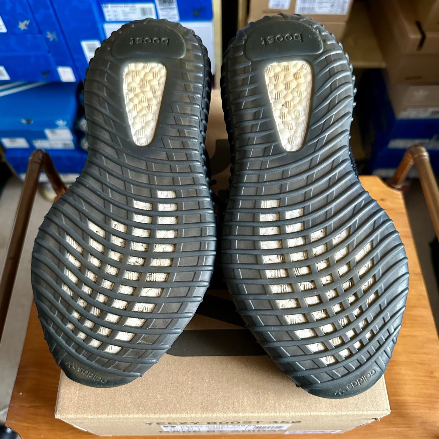 Preloved Yeezy Boost 350V2 - Bred (UK 7.5) - Cherry Picked Kicks