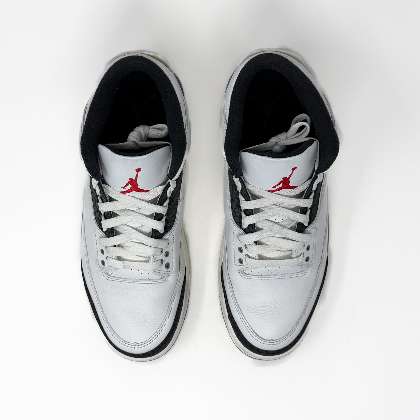Preloved Air Jordan 3 Retro - Cement Grey