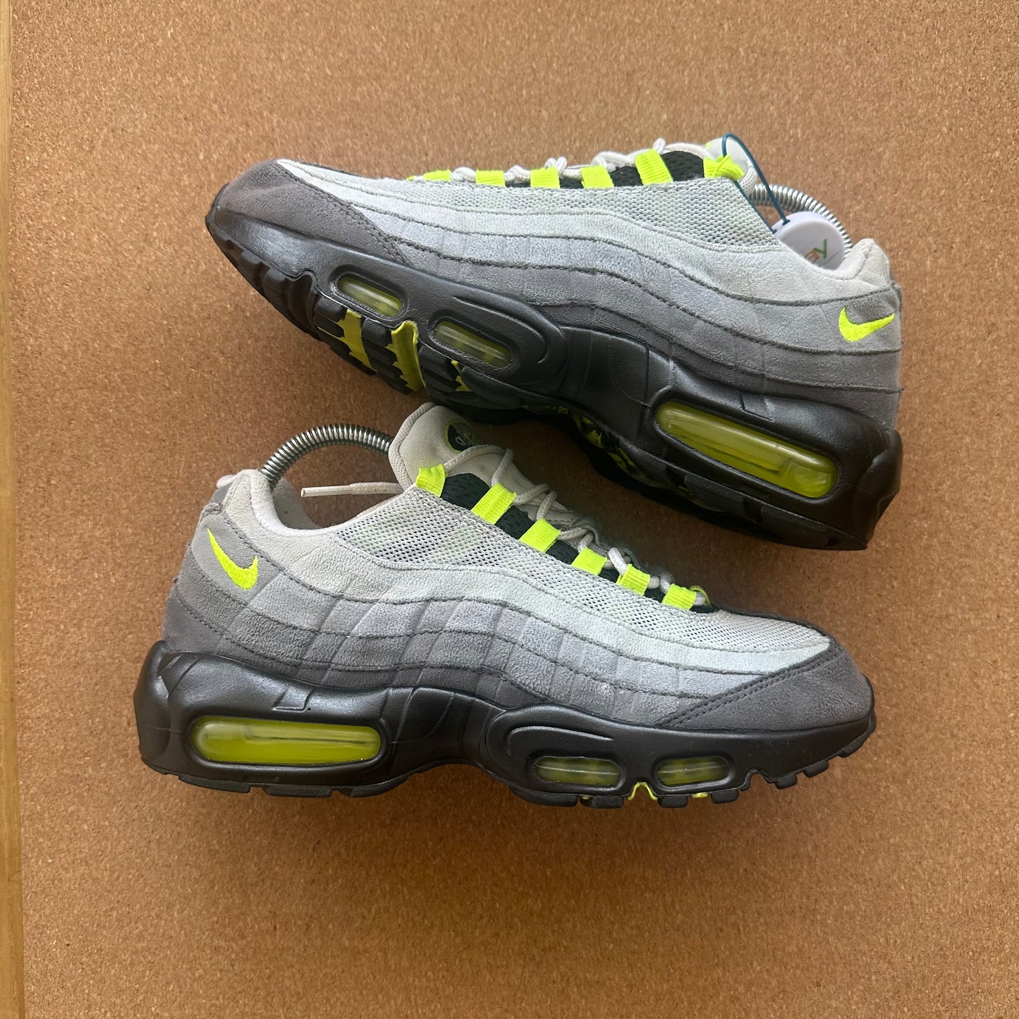 Preloved Nike Air Max 95 - Neon 2015 (UK 7)
