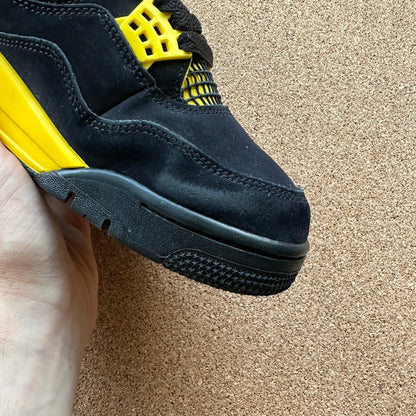 Preloved - Air Jordan 4 Retro - Thunder 2023 (UK 8)