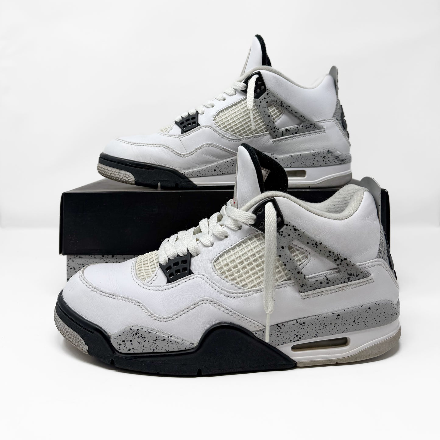 Preloved Air Jordan 4 Retro OG Mid - White Cement 2015 (UK 8.5)