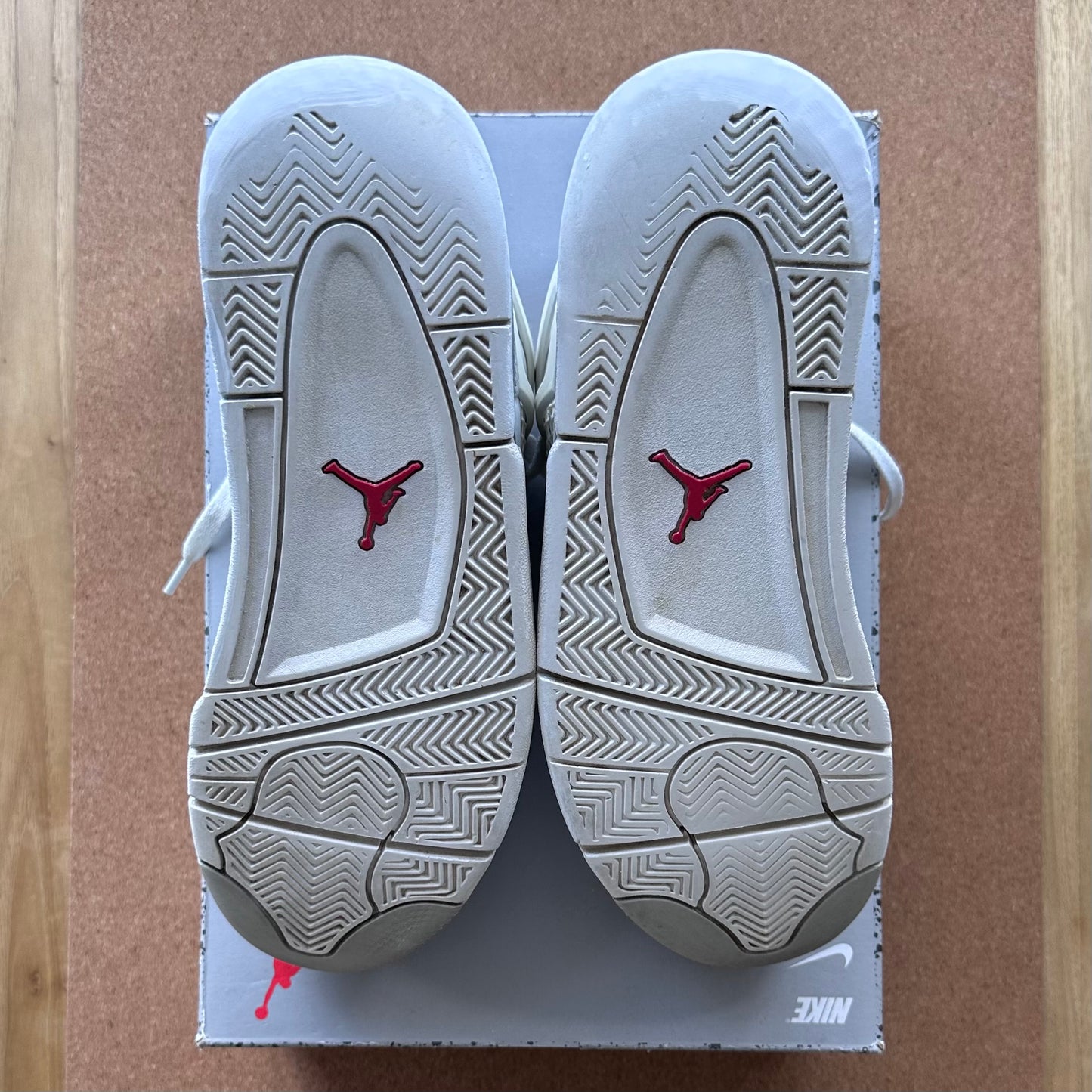 Preloved Air Jordan 4 Retro - White Oreo (UK 8.5)