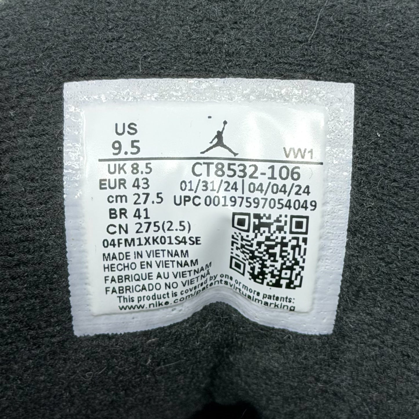 Preloved Air Jordan 3 Retro - Cement Grey