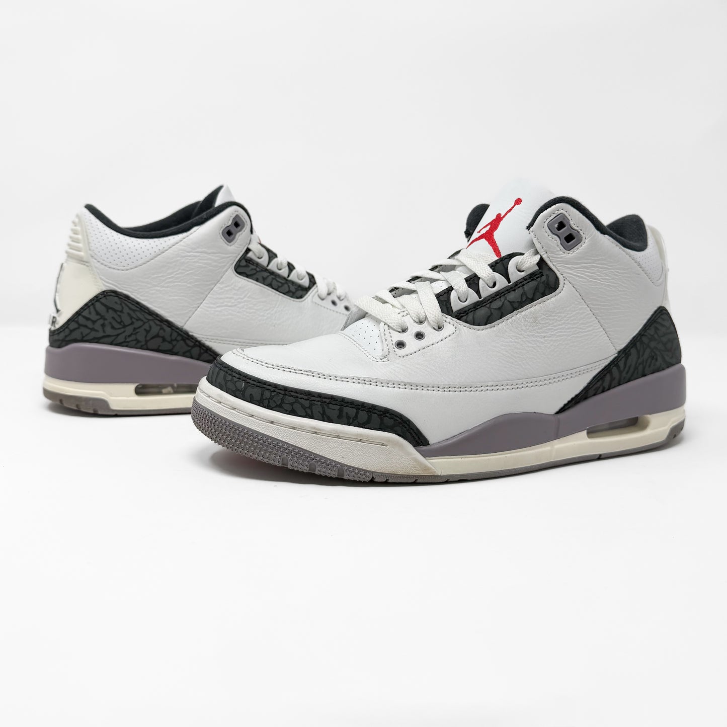 Preloved Air Jordan 3 Retro - Cement Grey