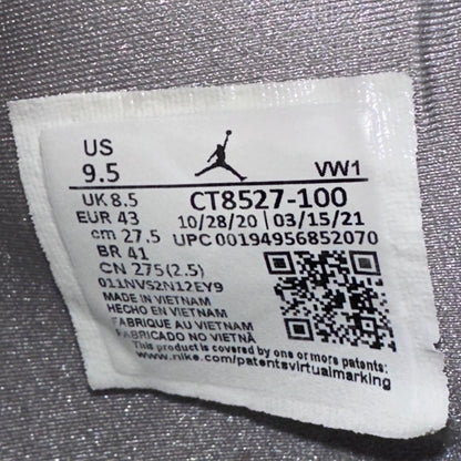 Preloved Air Jordan 4 Retro - White Oreo (UK 8.5)